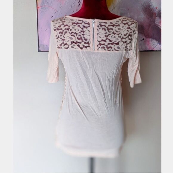NWOT NY&C Pink Lace Top Size Small - Picture 3 of 5